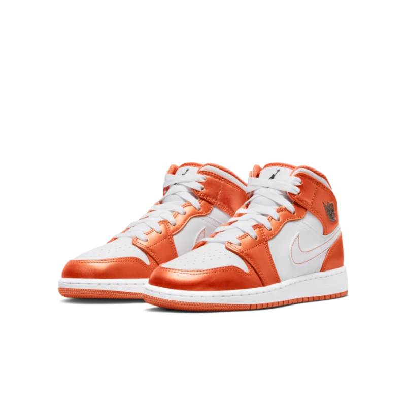 Giày Air Jordan 1 Mid SE (GS) ‘White Orange’ DM4228-800