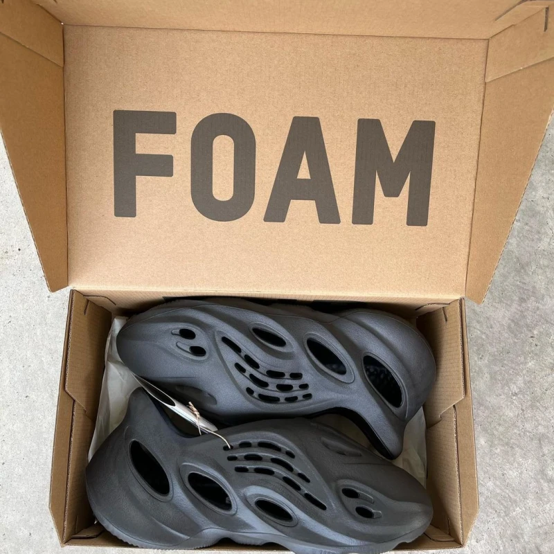 Adidas Yeezy Foam Runner Onyx-HP8739