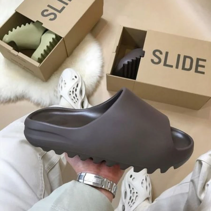 adidas-yeezy-slide-soot-g55495-gx6141