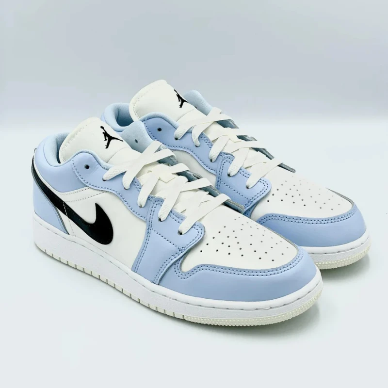 Jordan 1 Low Ice Blue Black 554723-401