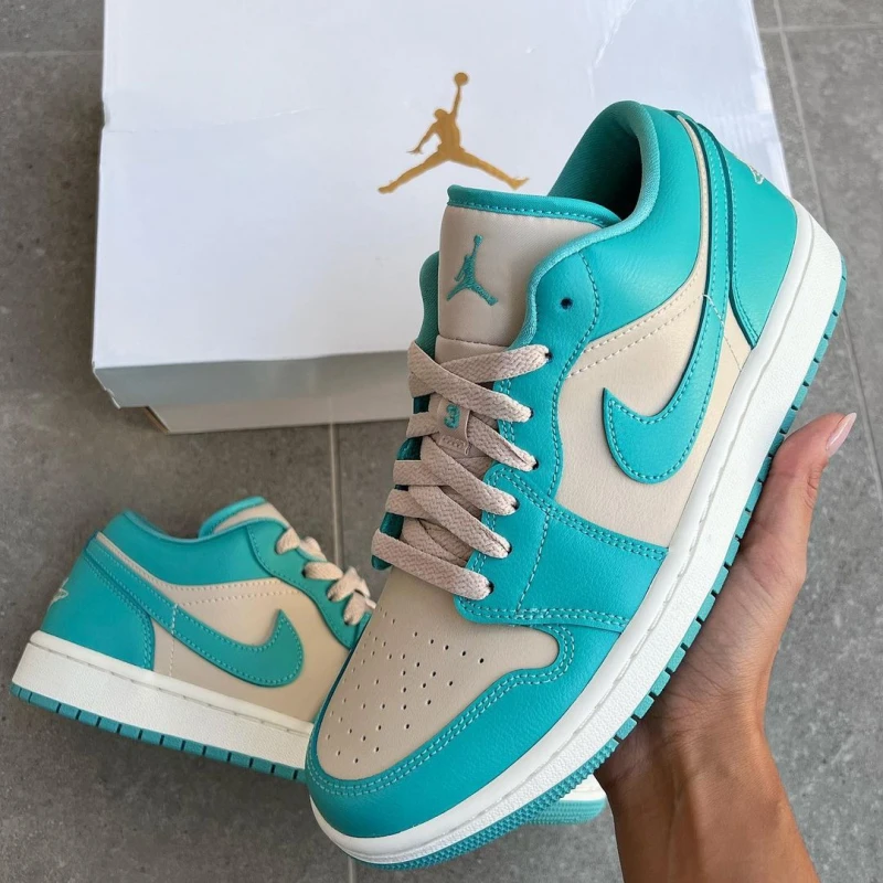 Jordan 1 Low Tropical Teal DC0774-131