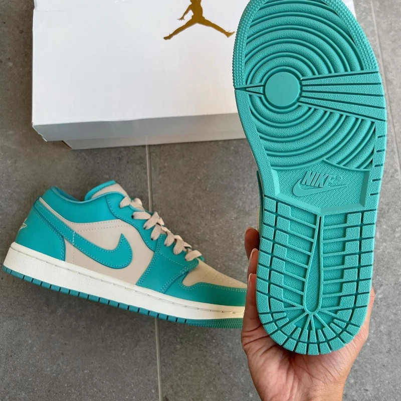 Jordan 1 Low Tropical Teal DC0774-131