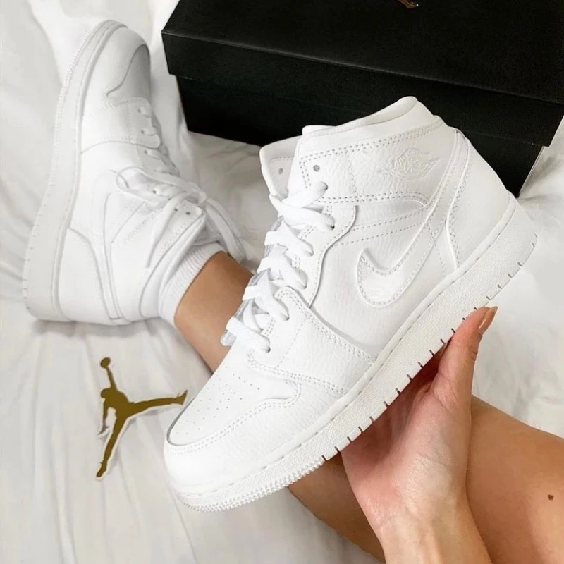 Jordan 1 Mid Triple White 554724-136